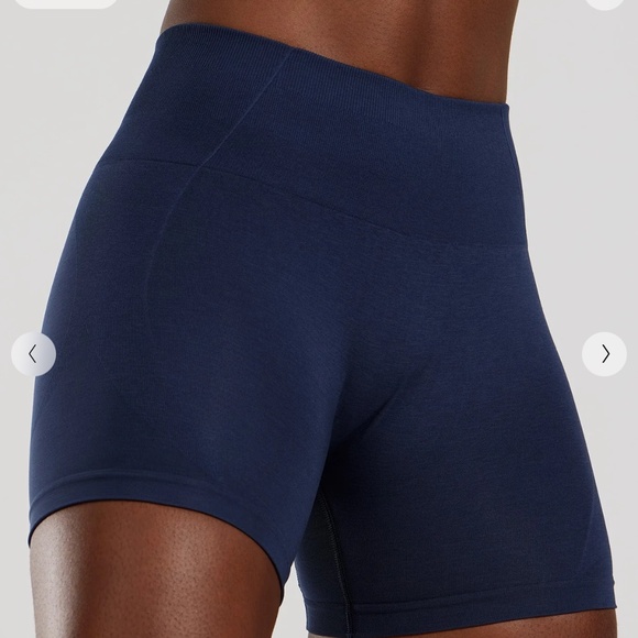 Women’s Best Define 2.0 Seamless Scrunch - Picture 3 of 3